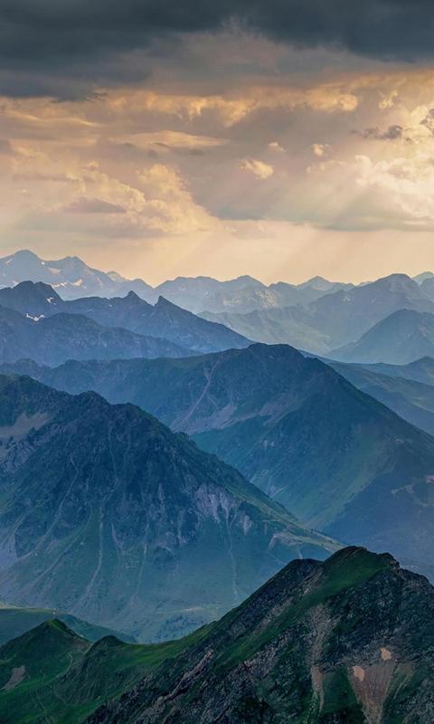 精美连绵起伏的群山风景壁纸图片大全