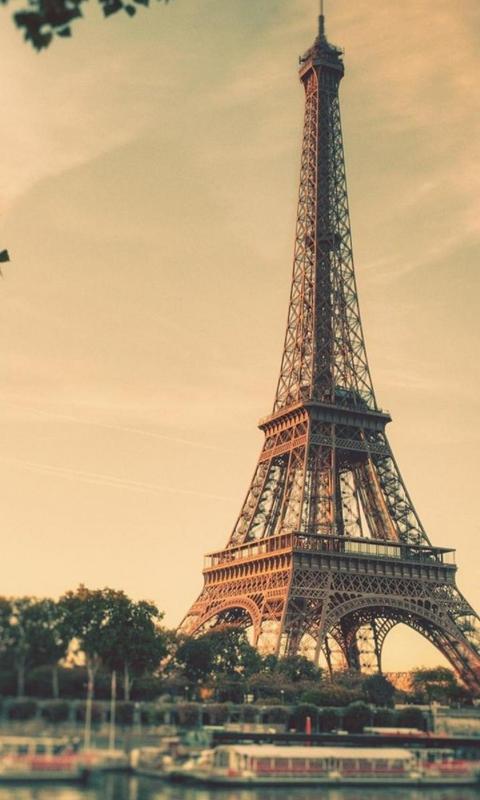 艾菲尔铁塔巴黎日出倾斜转移手机背景下载